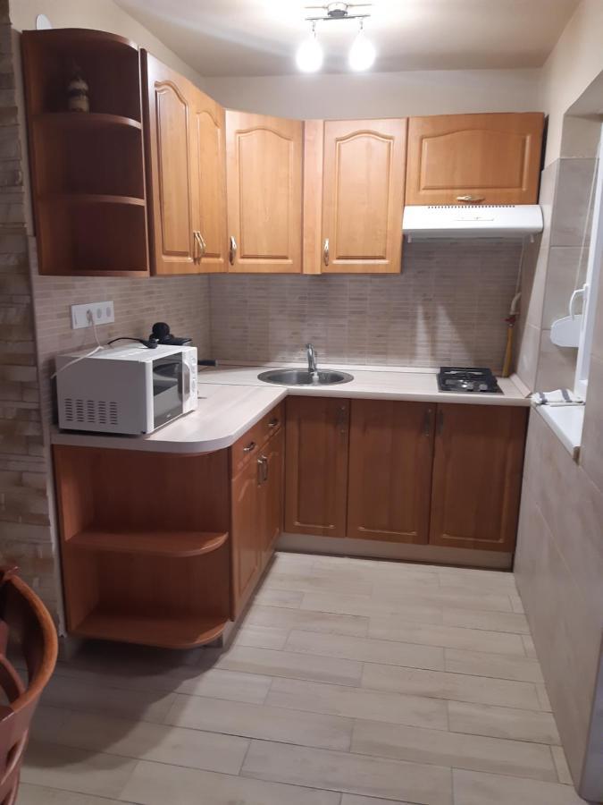 Pakasz Nyaralohaz Villa Tiszafüred Buitenkant foto