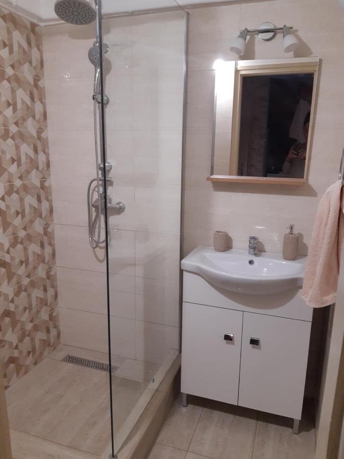 Pakasz Nyaralohaz Villa Tiszafüred Buitenkant foto