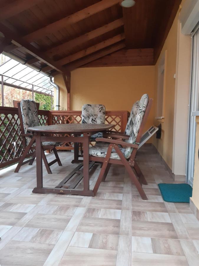 Pakasz Nyaralohaz Villa Tiszafüred Buitenkant foto